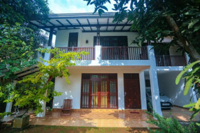 Villa 382